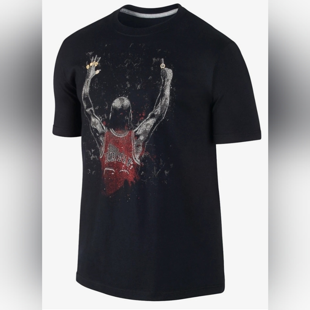 MICHAEL JORDAN CHICAGO BULLS "6 RINGS" GRAPHIC T-SHIRT. SIZE X-LARGE. BLACK.
